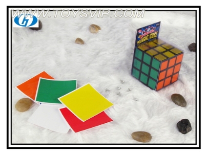Black third-order rotating cube