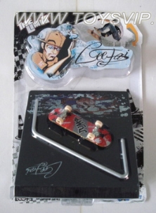 Finger skateboard props combination