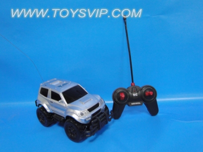 1:18 4 Mercedes-Benz off-road through there is light