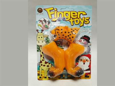 Leopard fingers
