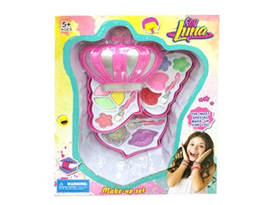 The crown of Luna three in a series of layers of cosmetics box (package)