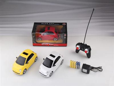 1：18授权塑胶遥控菲亚特500