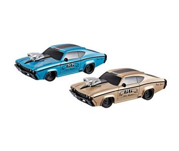 The four-way retro hornet remote-control car