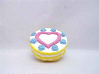 Flower heart cake