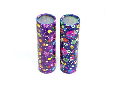 Single glass lens floral patterned kaleidoscope