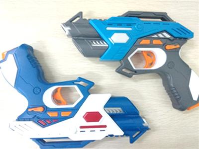 A double gun suit
