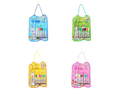 Stationery set (not infringing)