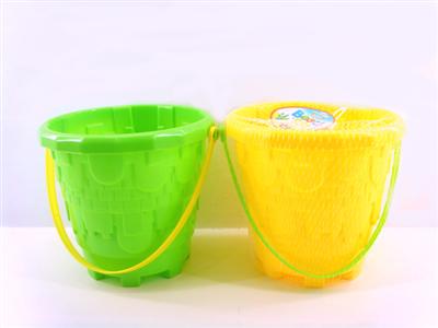 Round castle beach bucket
