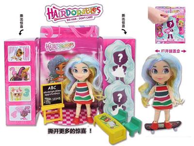 6寸实身惊喜美发娃娃带滑板和办公用品