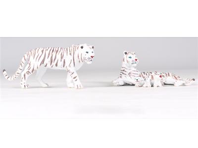 Male tiger (single) +3 female tiger cubs only (single)