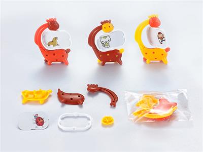 Giraffe rotating photo frame