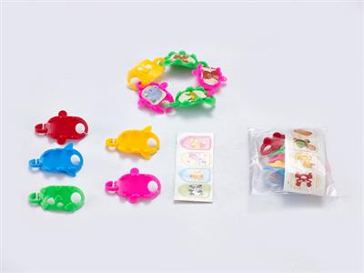 Assembling cartoon animal bracelet