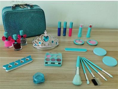 Makeup Set