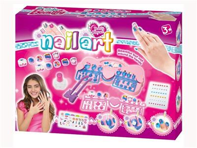 Fashion manicure set