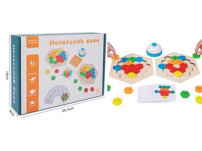 Wooden hexagonal battle game